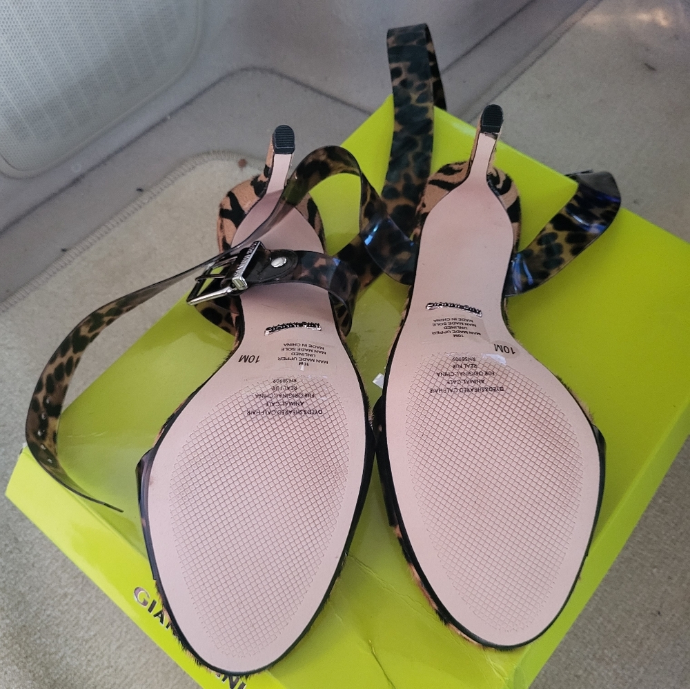 Women's heeled sandals